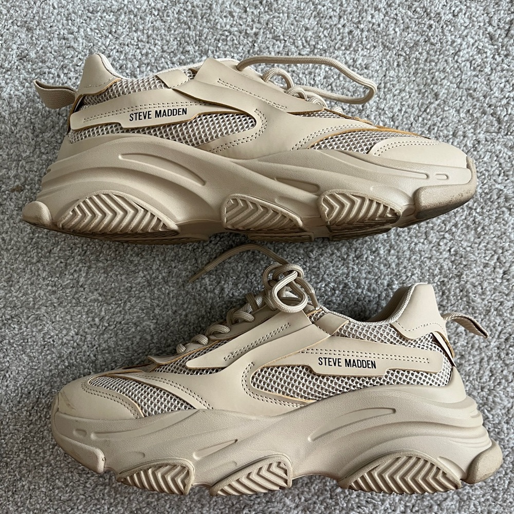 Steve Madden Women’s Posession Chunky Sneakers Size 9.5